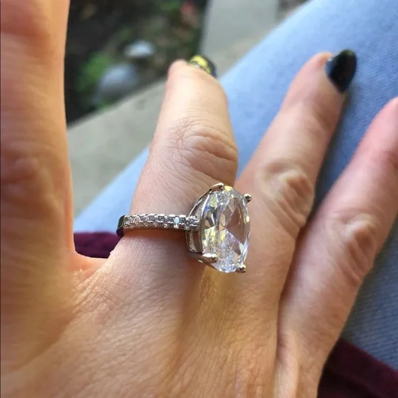 New Big Oval 925 Silver Elegant Diamond Ring - Picture 8 of 11